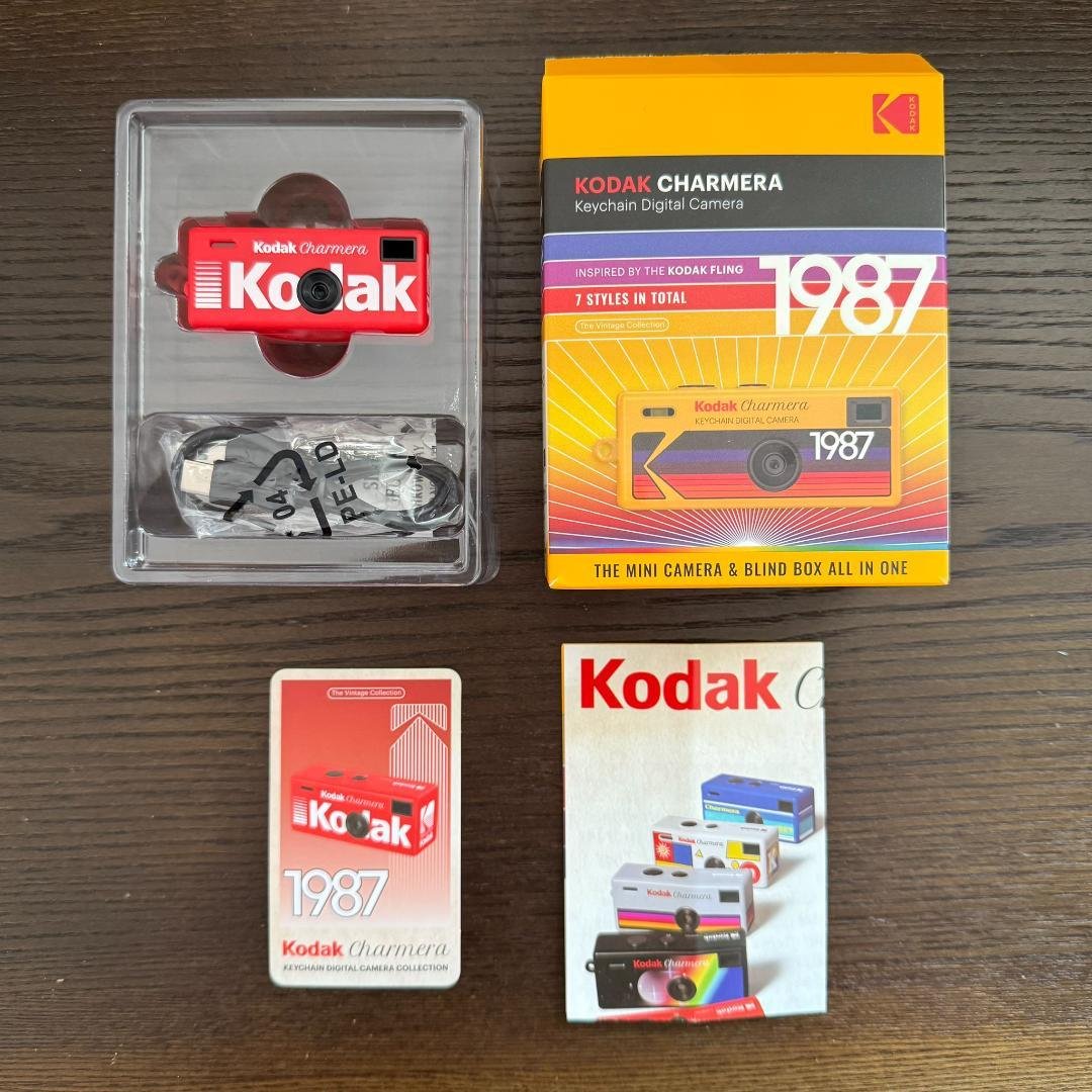 KODAK CHARMERA　赤　レッド
